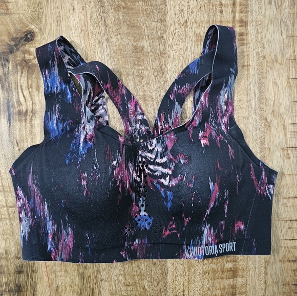 Six Victoria Secret Sports Bras 32C - Picture 8 of 16